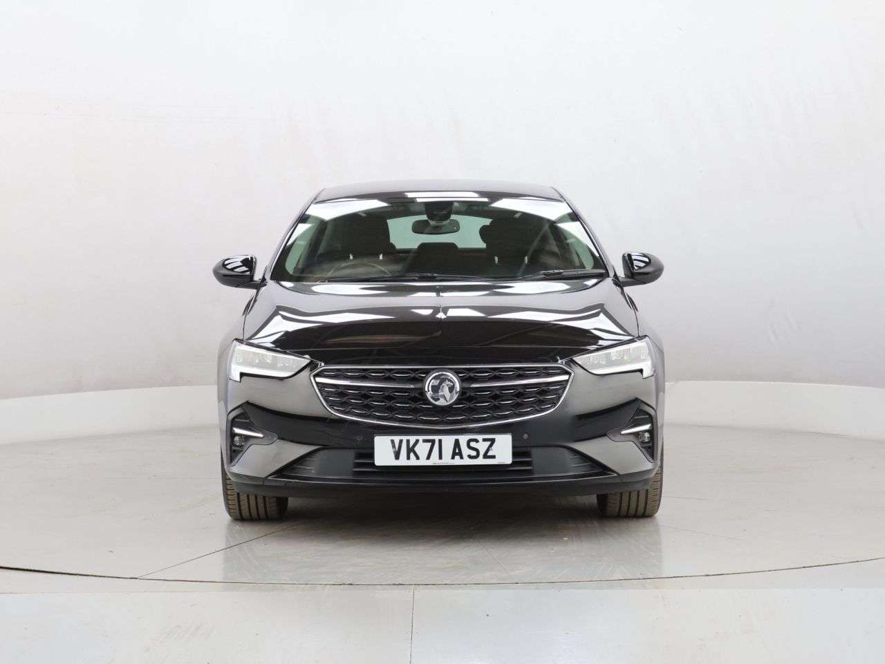 A 2022 VAUXHALL INSIGNIA 1.5 Turbo D SE Edition Grand Sport 5dr Diesel Manual Euro 6 (s/s) (122 ps) A 2022 VAUXHALL INSIGNIA 1.5 Turbo D SE Edition Grand Sport 5dr Diesel Manual Euro 6 (s/s) (122 ps)