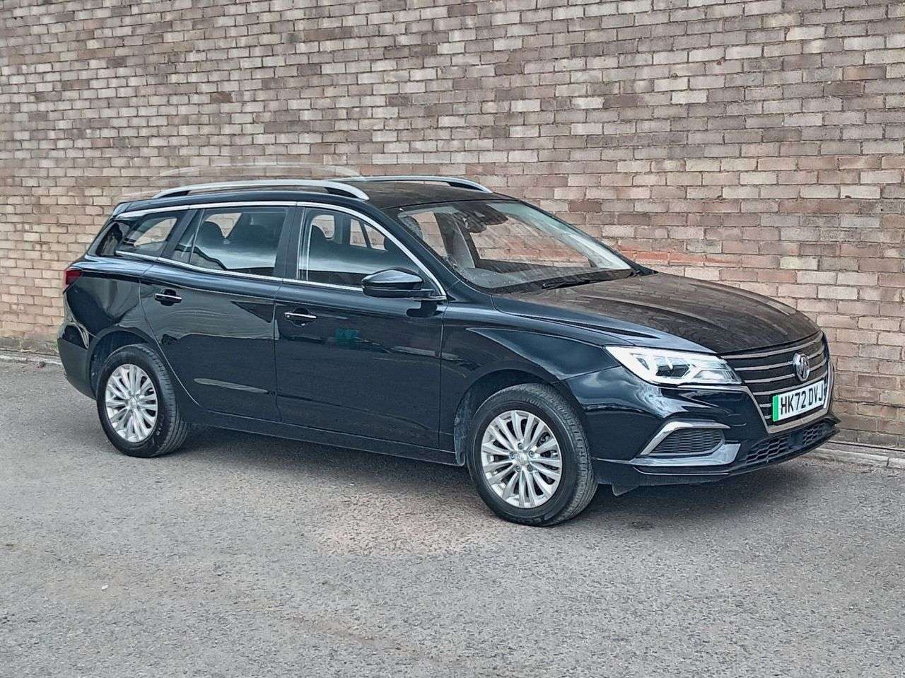 A 2023 MG MG 5 61.1kWh Exclusive Long Range Estate 5dr Electric Auto (156 ps) A 2023 MG MG 5 61.1kWh Exclusive Long Range Estate 5dr Electric Auto (156 ps)