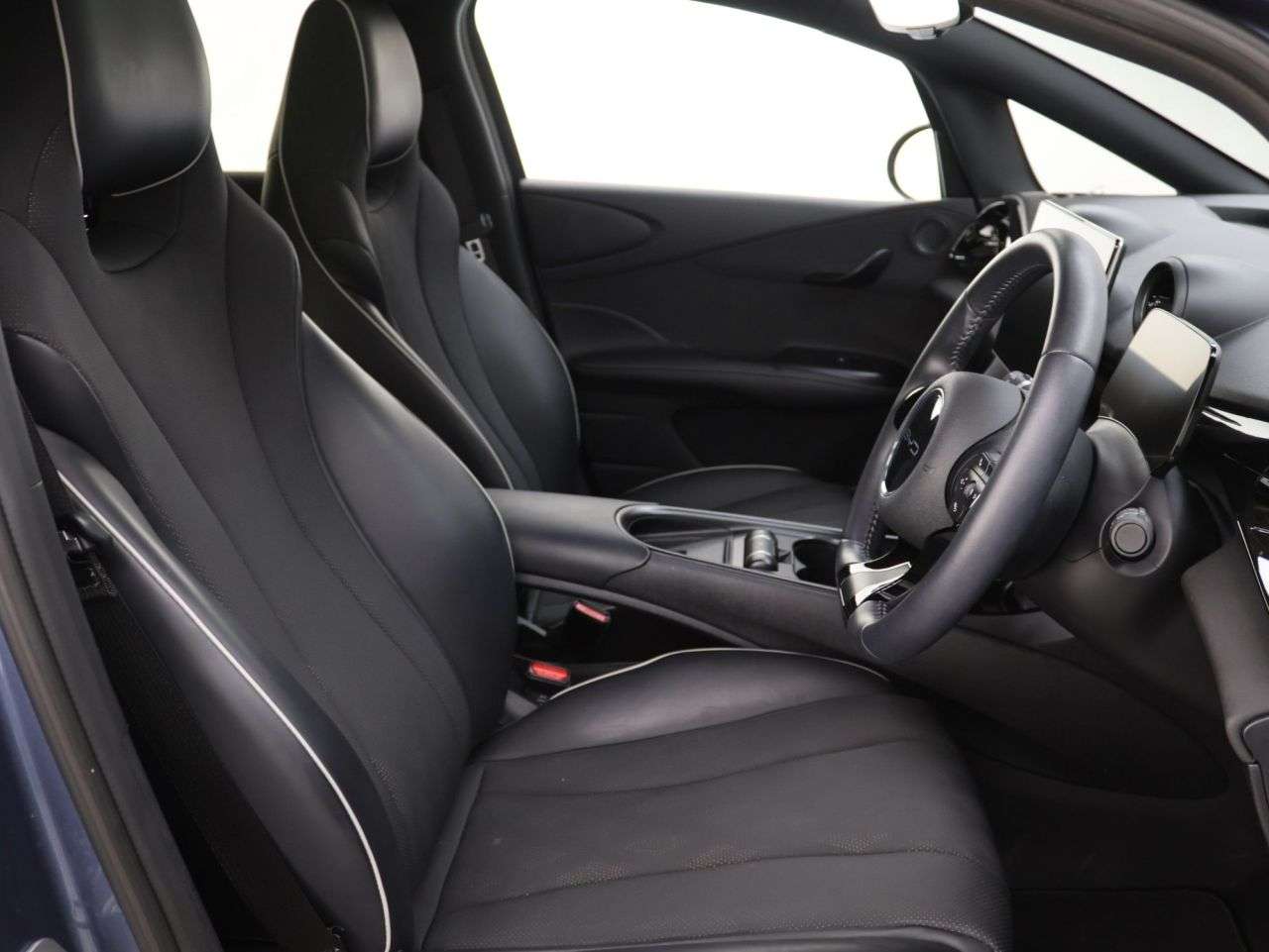 2024 BYD DOLPHIN 2024 BYD DOLPHIN