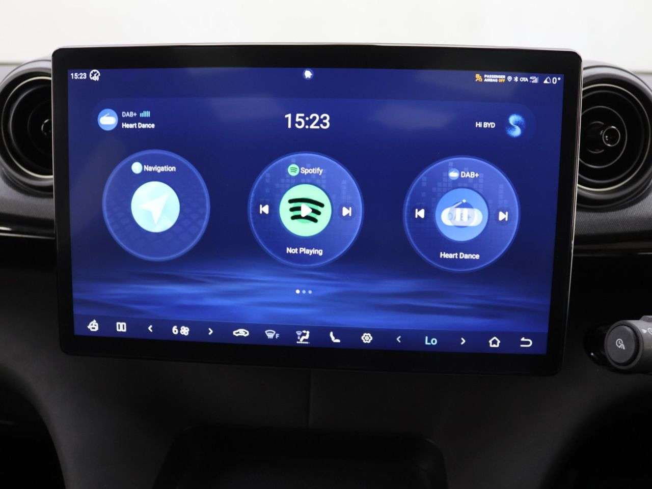 2024 BYD DOLPHIN 2024 BYD DOLPHIN