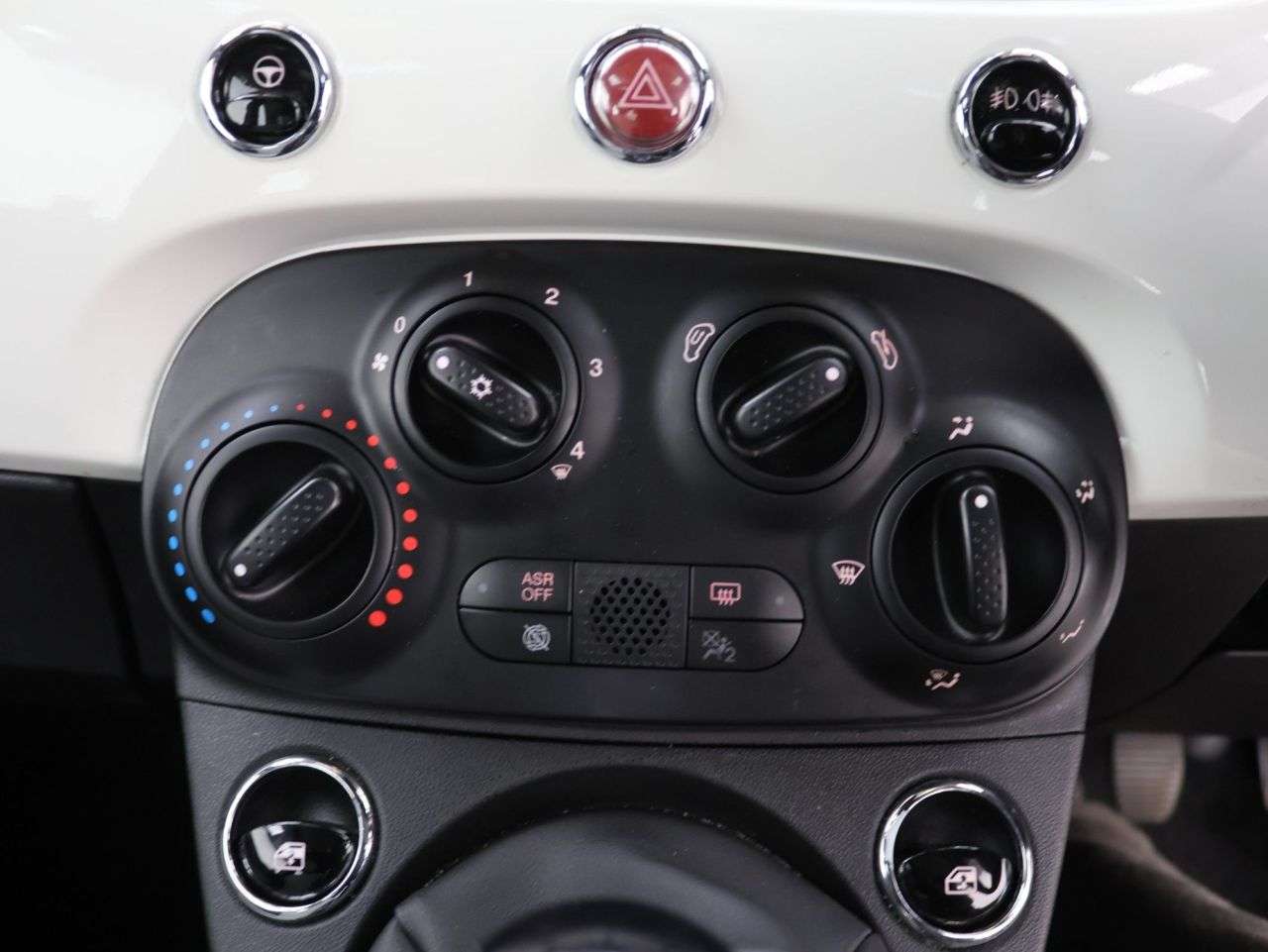 2023 FIAT 500 2023 FIAT 500
