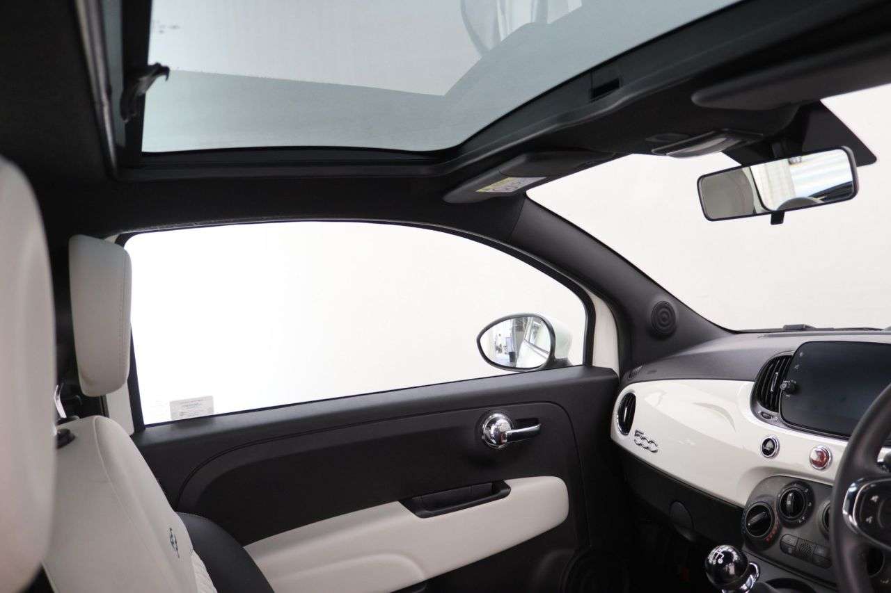 A 2023 FIAT 500 1.0 MHEV Dolcevita Hatchback 3dr Petrol Manual Euro 6 (s/s) (70 bhp) A 2023 FIAT 500 1.0 MHEV Dolcevita Hatchback 3dr Petrol Manual Euro 6 (s/s) (70 bhp)