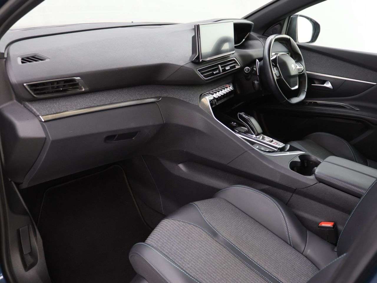 2023 PEUGEOT 3008 2023 PEUGEOT 3008