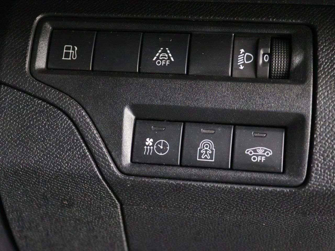 2023 PEUGEOT 3008 2023 PEUGEOT 3008