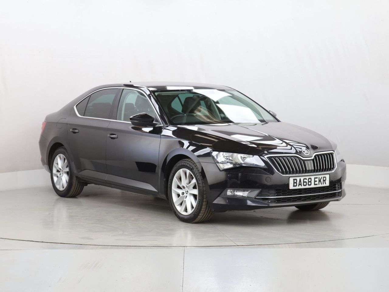 A 2019 SKODA SUPERB SE TECHNOLOGY TDI A 2019 SKODA SUPERB SE TECHNOLOGY TDI