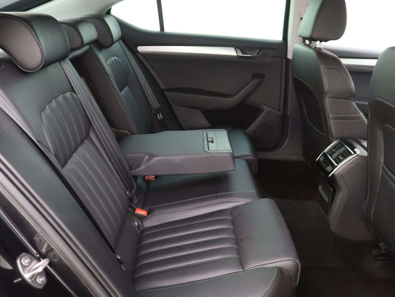2019 SKODA SUPERB 2019 SKODA SUPERB