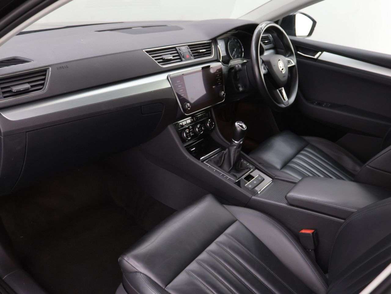 2019 SKODA SUPERB 2019 SKODA SUPERB