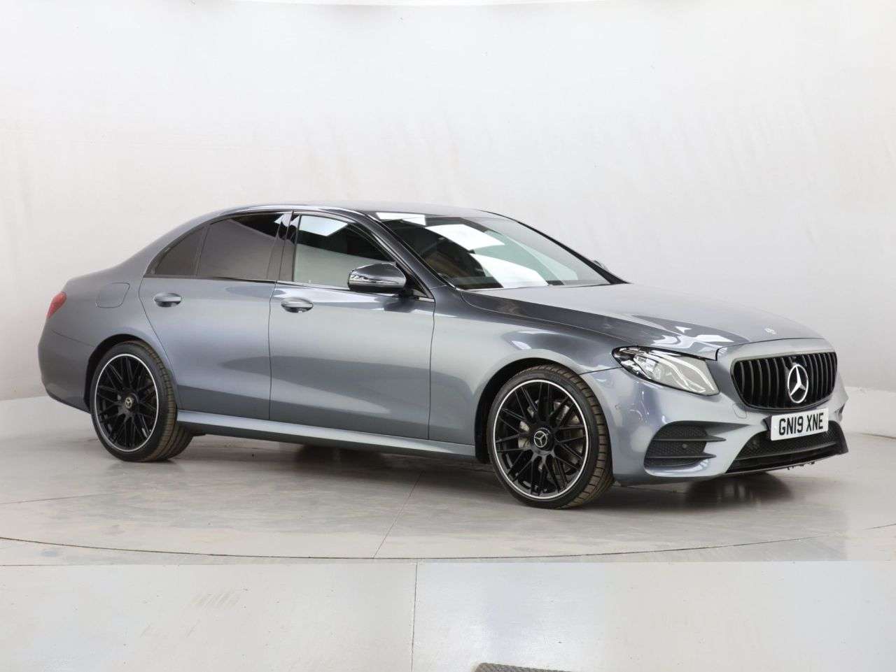 A 2019 MERCEDES-BENZ E-CLASS 2.0 E220d AMG Line Saloon 4dr Diesel G-Tronic+ Euro 6 (s/s) (194 ps) A 2019 MERCEDES-BENZ E-CLASS 2.0 E220d AMG Line Saloon 4dr Diesel G-Tronic+ Euro 6 (s/s) (194 ps)