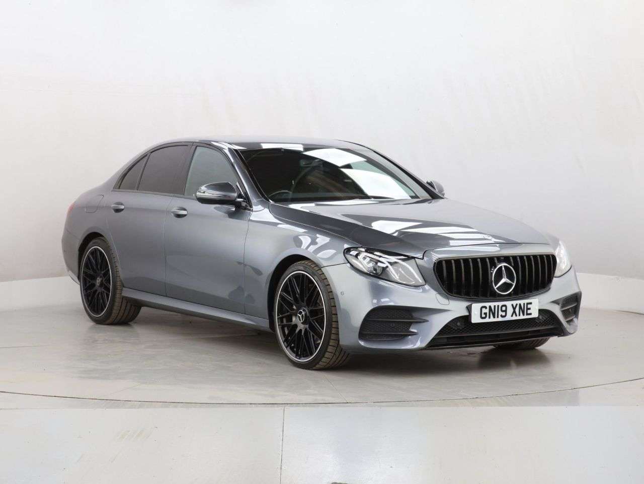A 2019 MERCEDES-BENZ E-CLASS 2.0 E220d AMG Line Saloon 4dr Diesel G-Tronic+ Euro 6 (s/s) (194 ps) A 2019 MERCEDES-BENZ E-CLASS 2.0 E220d AMG Line Saloon 4dr Diesel G-Tronic+ Euro 6 (s/s) (194 ps)