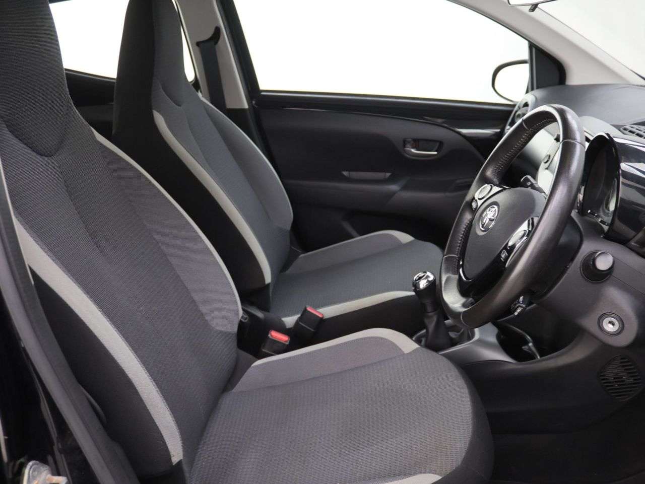 2021 TOYOTA AYGO 2021 TOYOTA AYGO