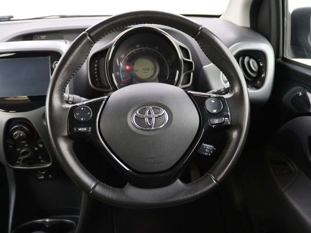 2021 TOYOTA AYGO 2021 TOYOTA AYGO