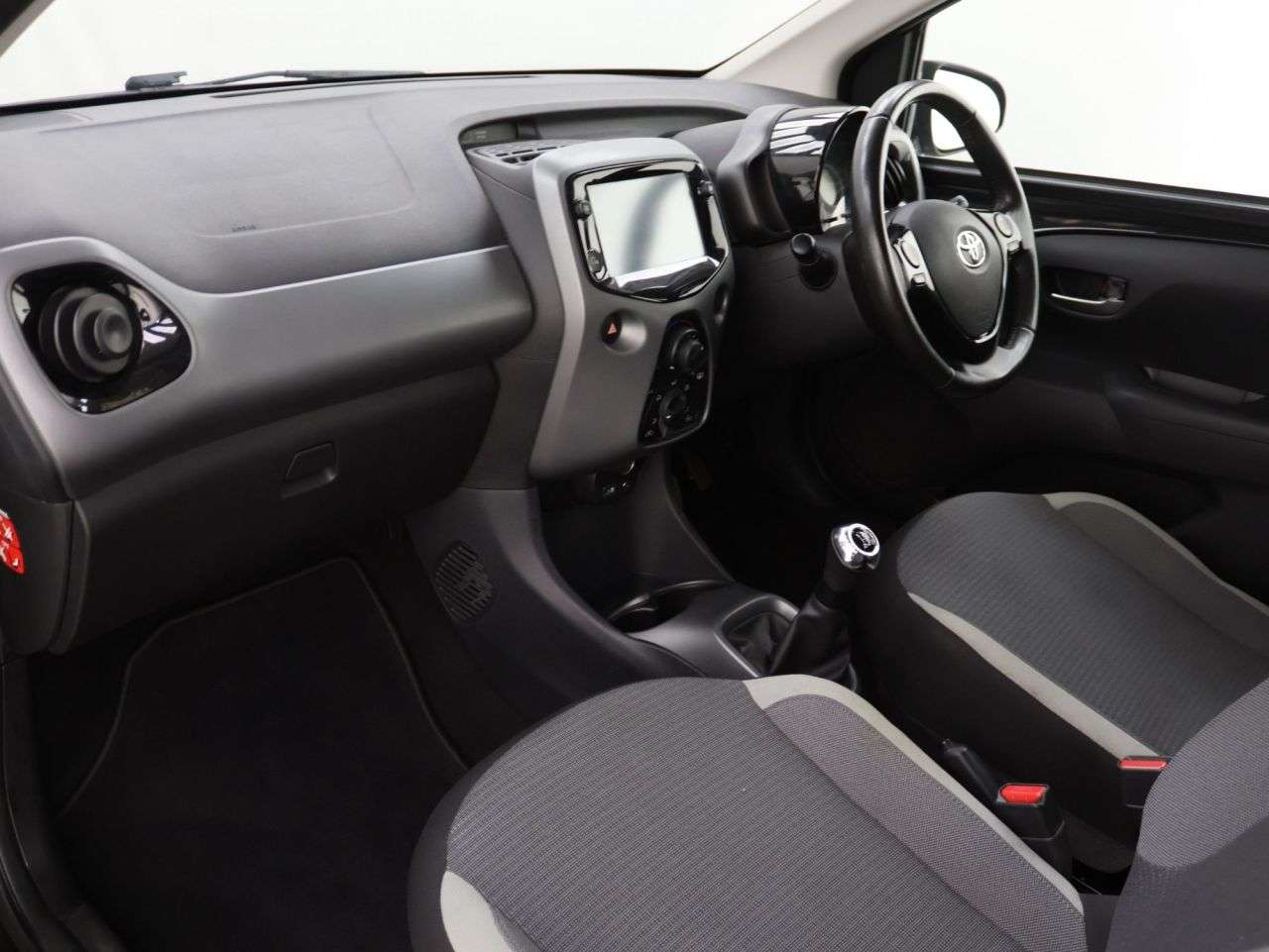 2021 TOYOTA AYGO 2021 TOYOTA AYGO