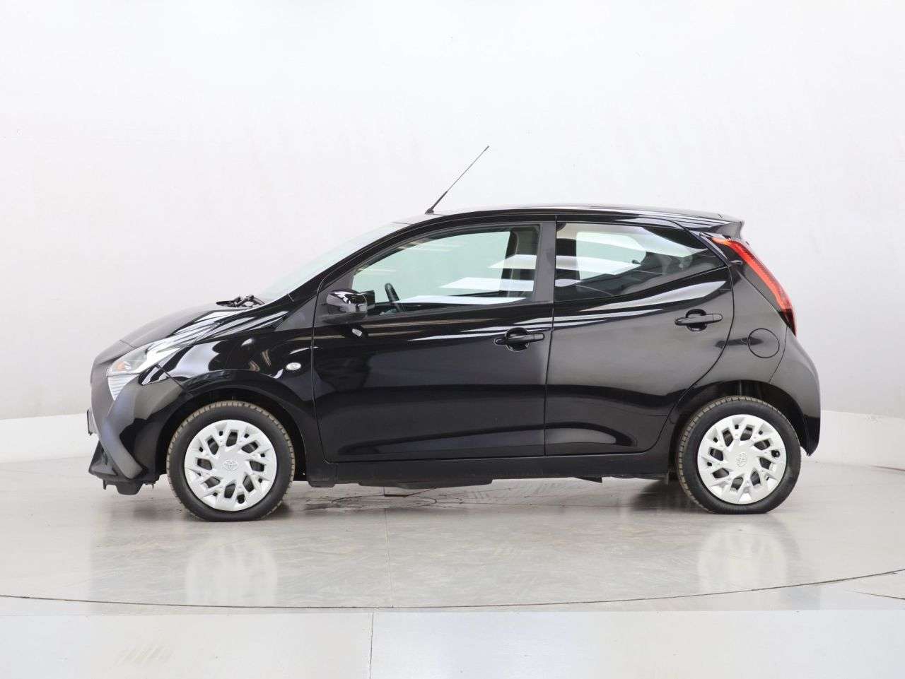 2022 TOYOTA AYGO 2022 TOYOTA AYGO