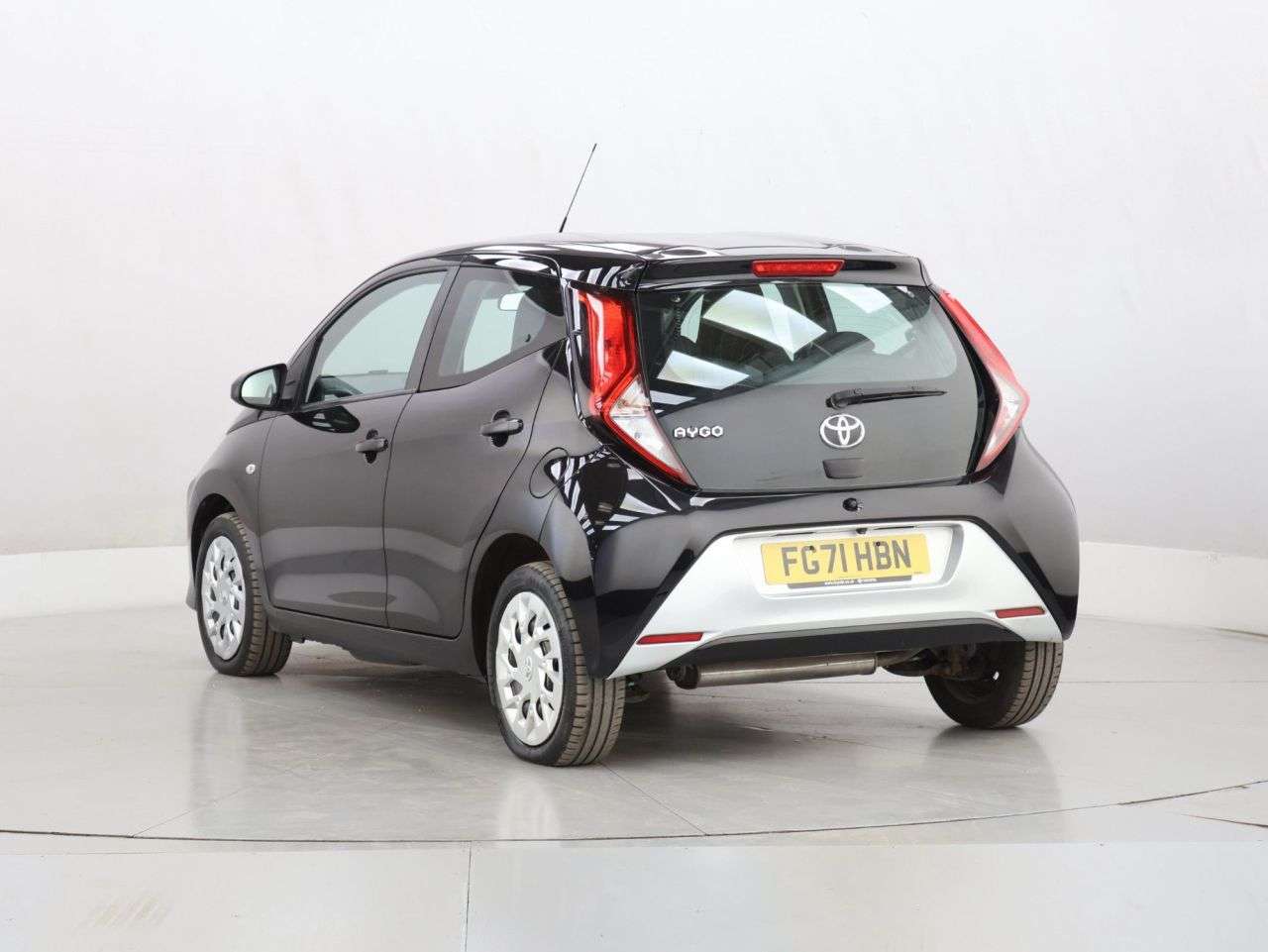 2022 TOYOTA AYGO 2022 TOYOTA AYGO