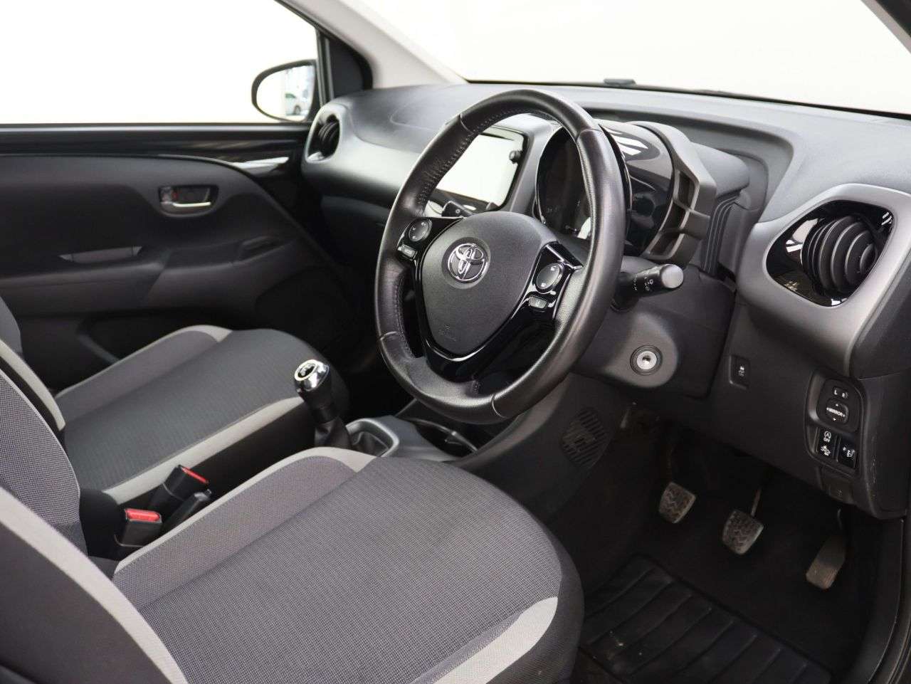 2022 TOYOTA AYGO 2022 TOYOTA AYGO