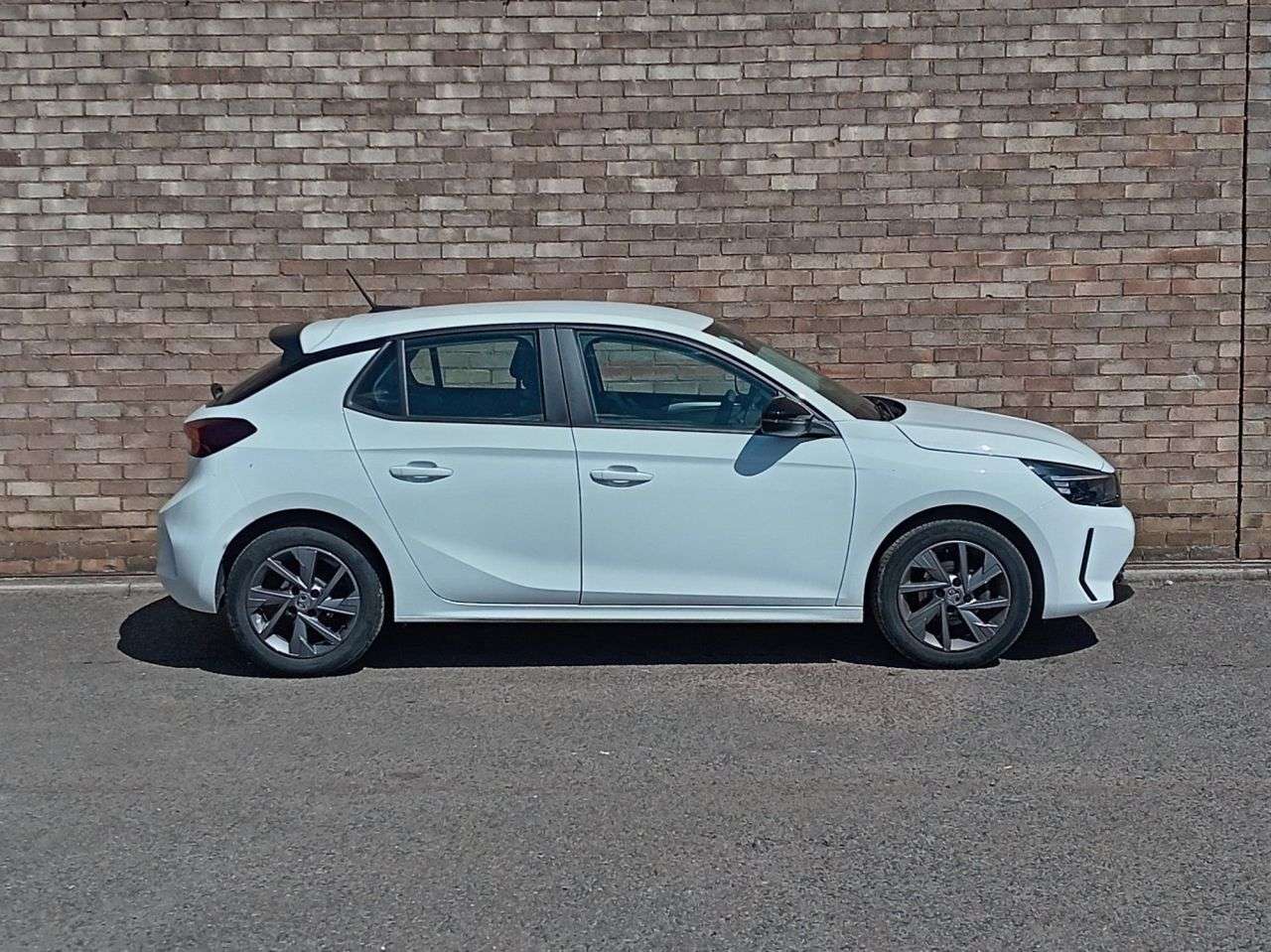 A 2023 VAUXHALL CORSA 1.2 Design Hatchback 5dr Petrol Manual Euro 6 (75 ps) A 2023 VAUXHALL CORSA 1.2 Design Hatchback 5dr Petrol Manual Euro 6 (75 ps)
