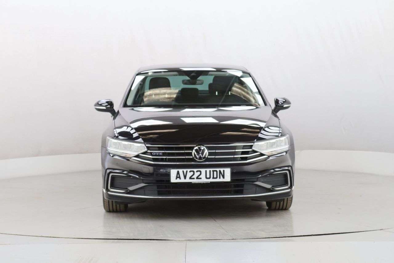 A 2022 VOLKSWAGEN PASSAT 1.4 TSI 13kWh GTE Saloon 4dr Petrol Plug-in Hybrid DSG Euro 6 (s/s) (218 ps A 2022 VOLKSWAGEN PASSAT 1.4 TSI 13kWh GTE Saloon 4dr Petrol Plug-in Hybrid DSG Euro 6 (s/s) (218 ps