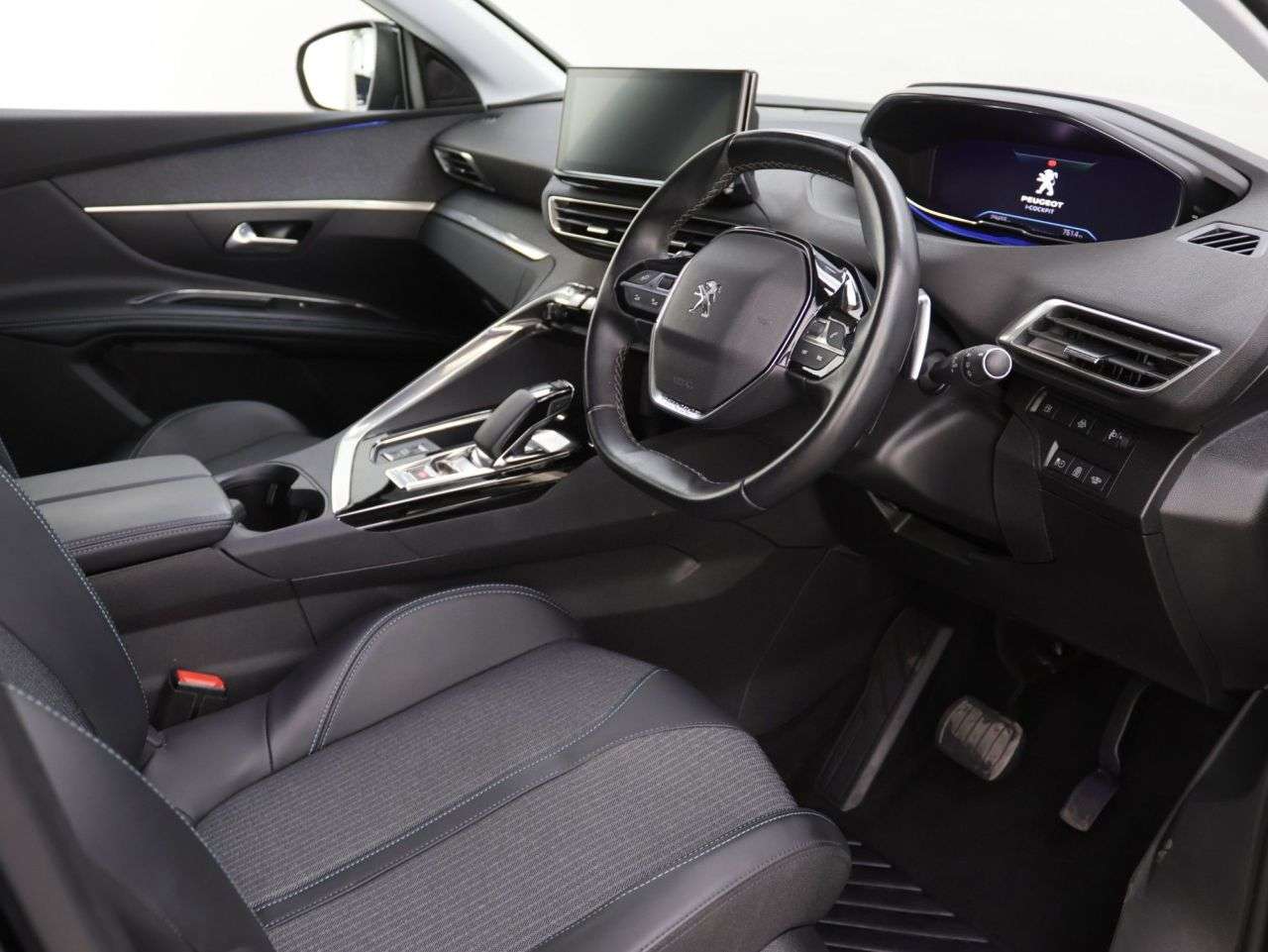 2022 PEUGEOT 3008 2022 PEUGEOT 3008