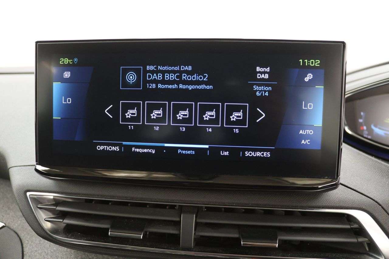 2022 PEUGEOT 3008 2022 PEUGEOT 3008