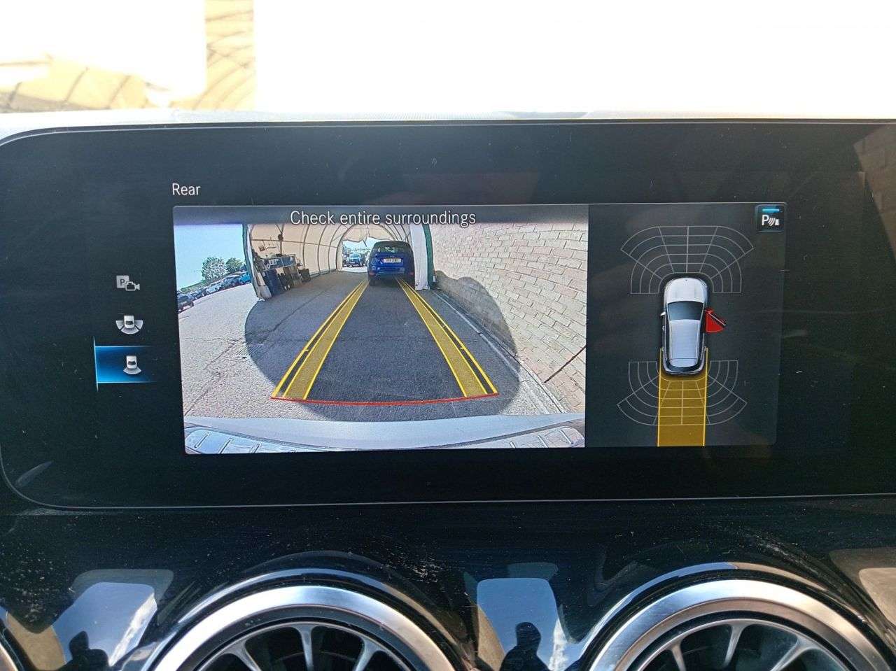 A 2022 MERCEDES-BENZ EQA EQA 250 66.5kWh AMG Line SUV 5dr Electric Auto (190 ps) A 2022 MERCEDES-BENZ EQA EQA 250 66.5kWh AMG Line SUV 5dr Electric Auto (190 ps)