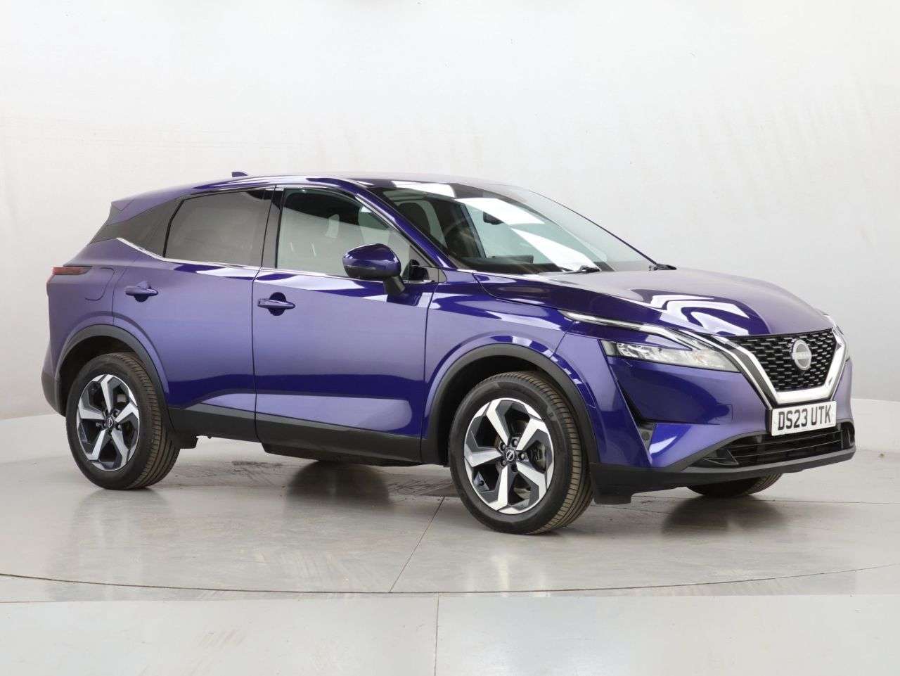 A 2023 NISSAN QASHQAI 1.3 DIG-T MHEV N-Connecta SUV 5dr Petrol Hybrid Manual Euro 6 (s/s) (158 ps A 2023 NISSAN QASHQAI 1.3 DIG-T MHEV N-Connecta SUV 5dr Petrol Hybrid Manual Euro 6 (s/s) (158 ps