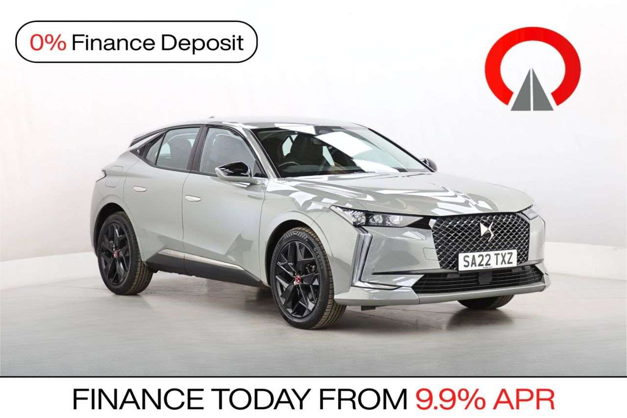 A 2022 DS AUTOMOBILES DS 4 1.2 PureTech Performance Line Hatchback 5dr Petrol EAT8 Euro 6 (s/s) (130 p A 2022 DS AUTOMOBILES DS 4 1.2 PureTech Performance Line Hatchback 5dr Petrol EAT8 Euro 6 (s/s) (130 p