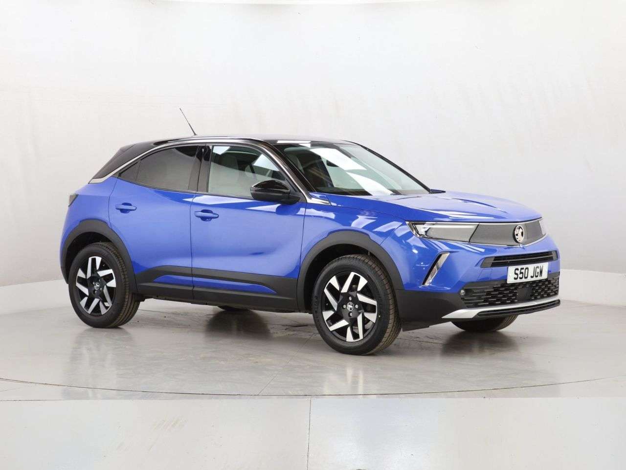 A 2021 VAUXHALL MOKKA 1.2 Turbo Elite Nav SUV 5dr Petrol Manual Euro 6 (s/s) (130 ps) A 2021 VAUXHALL MOKKA 1.2 Turbo Elite Nav SUV 5dr Petrol Manual Euro 6 (s/s) (130 ps)