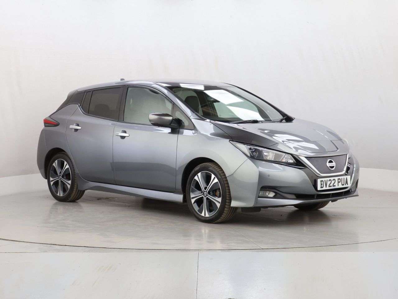 A 2022 NISSAN LEAF 40kWh N-Connecta Hatchback 5dr Electric Auto (150 ps) A 2022 NISSAN LEAF 40kWh N-Connecta Hatchback 5dr Electric Auto (150 ps)