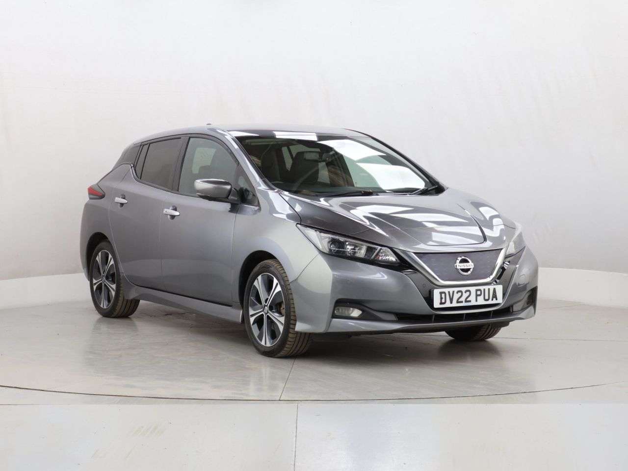 A 2022 NISSAN LEAF 40kWh N-Connecta Hatchback 5dr Electric Auto (150 ps) A 2022 NISSAN LEAF 40kWh N-Connecta Hatchback 5dr Electric Auto (150 ps)