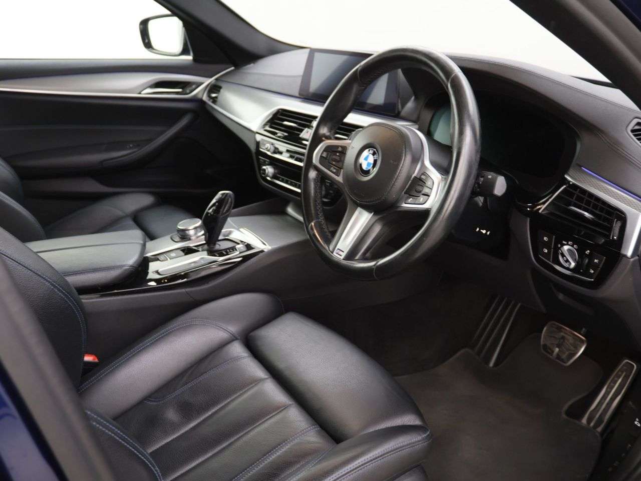 2019 BMW 5 SERIES 2019 BMW 5 SERIES