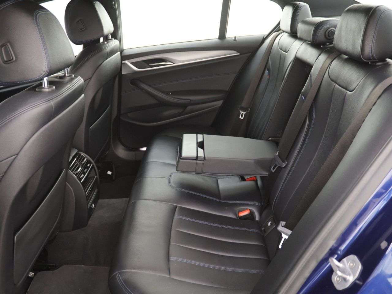 2019 BMW 5 SERIES 2019 BMW 5 SERIES