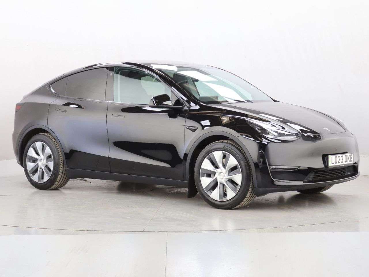 A 2023 TESLA MODEL Y (Dual Motor) Long Range SUV 5dr Electric Auto 4WDE (384 bhp) A 2023 TESLA MODEL Y (Dual Motor) Long Range SUV 5dr Electric Auto 4WDE (384 bhp)