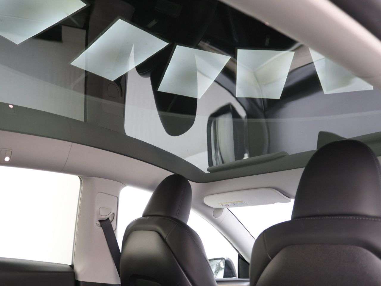 A 2023 TESLA MODEL Y (Dual Motor) Long Range SUV 5dr Electric Auto 4WDE (384 bhp) A 2023 TESLA MODEL Y (Dual Motor) Long Range SUV 5dr Electric Auto 4WDE (384 bhp)