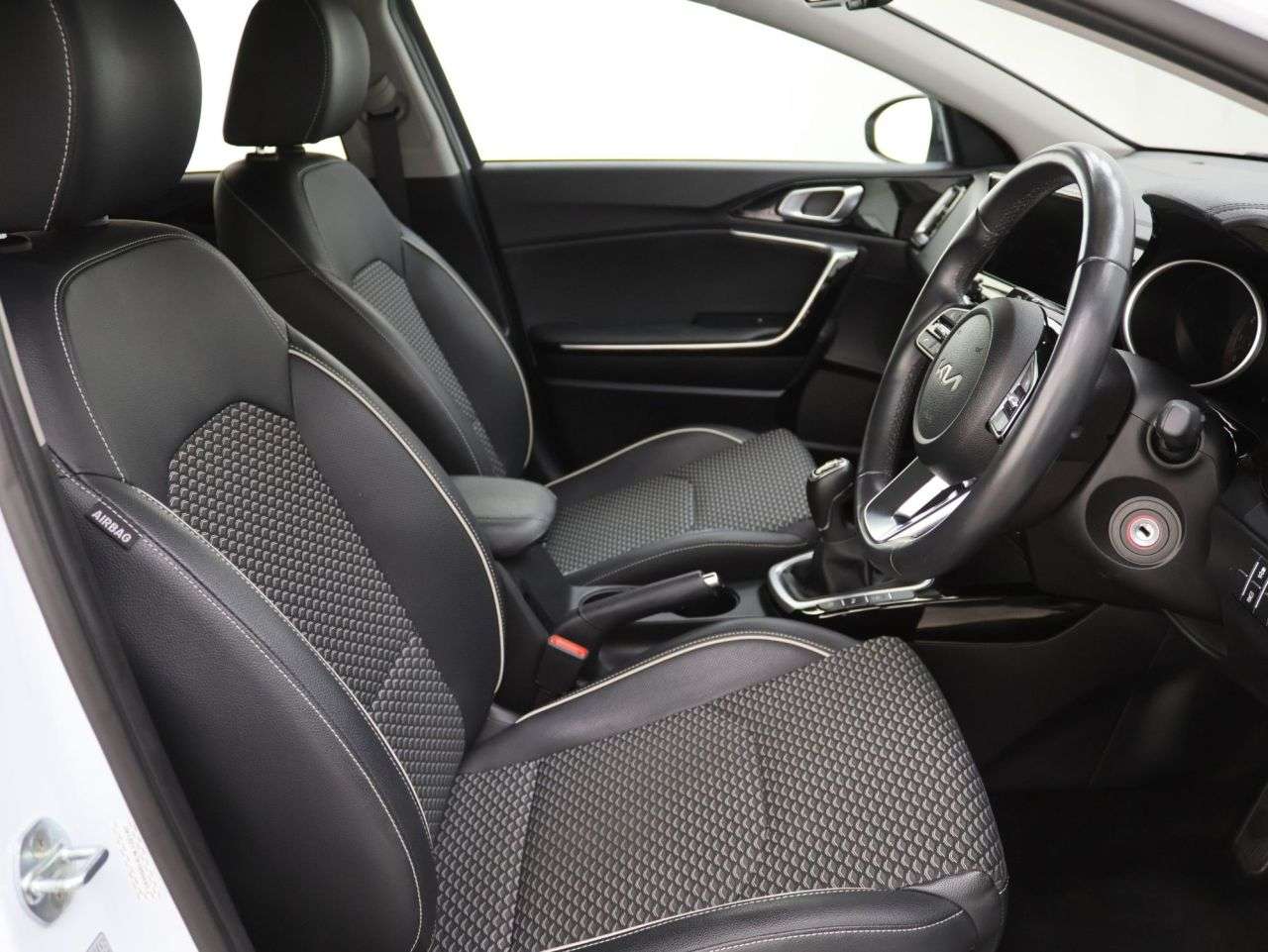 2022 KIA CEED 2022 KIA CEED