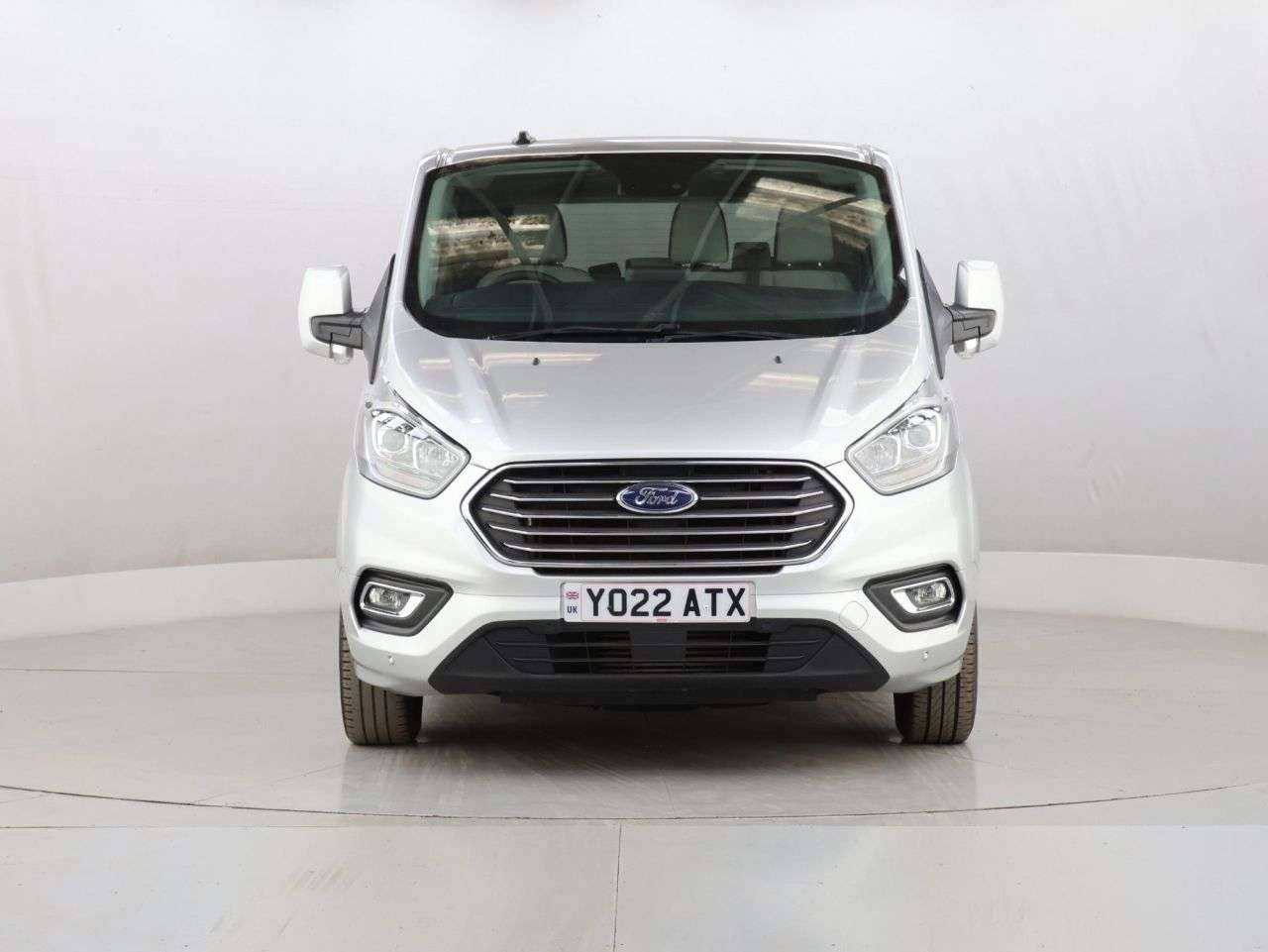 A 2022 FORD TOURNEO CUSTOM 2.0 320 EcoBlue Zetec Minibus Double Cab 5dr Diesel Auto L1 Euro 6 (s/s) (1 A 2022 FORD TOURNEO CUSTOM 2.0 320 EcoBlue Zetec Minibus Double Cab 5dr Diesel Auto L1 Euro 6 (s/s) (1