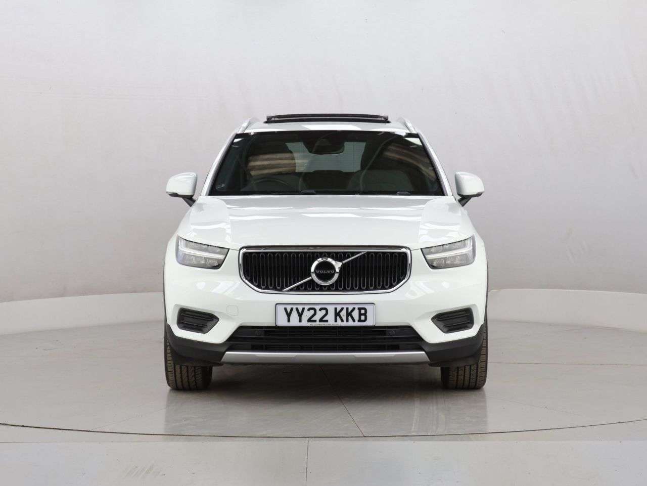 2022 VOLVO XC40 2022 VOLVO XC40