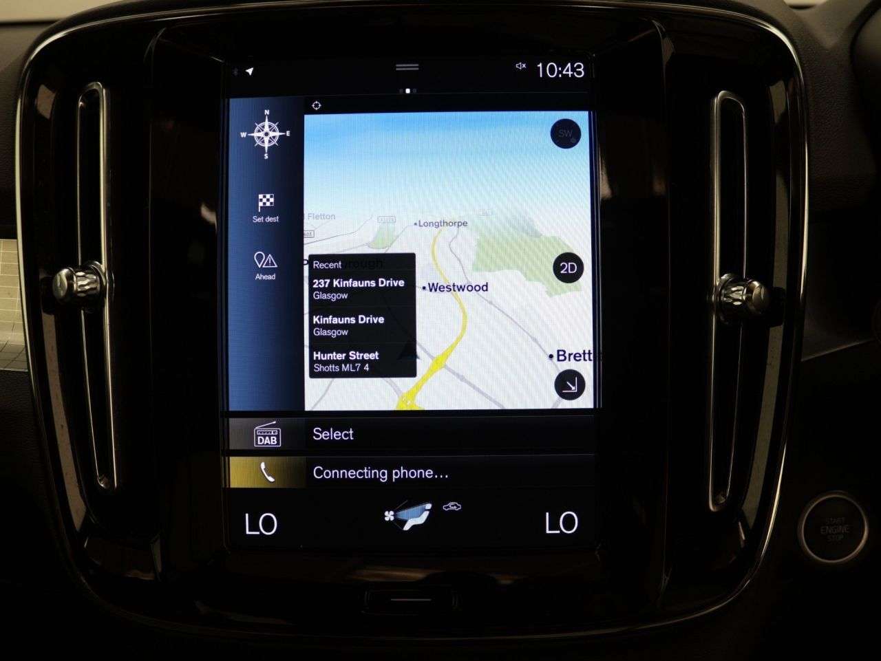 2022 VOLVO XC40 2022 VOLVO XC40