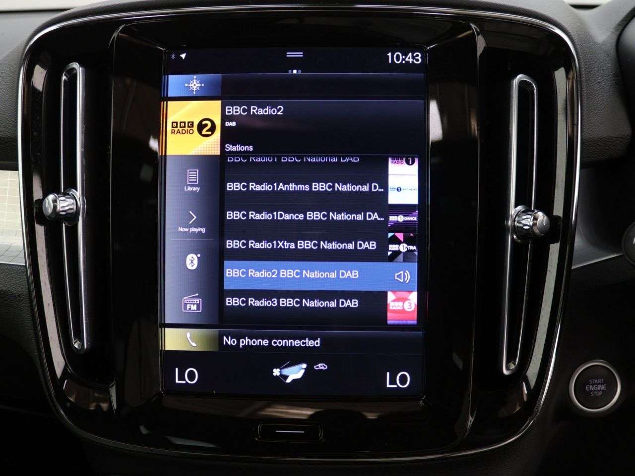 2022 VOLVO XC40 2022 VOLVO XC40