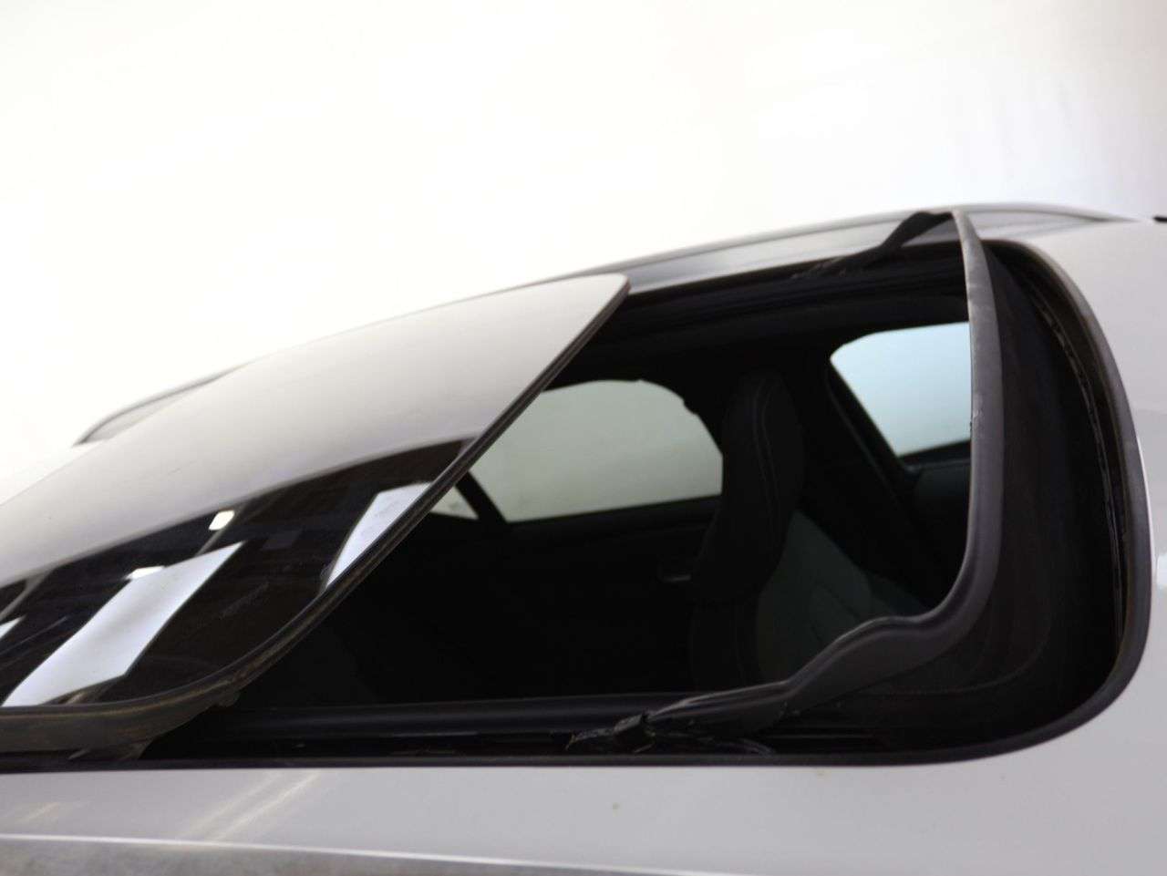 2022 VOLVO XC40 2022 VOLVO XC40