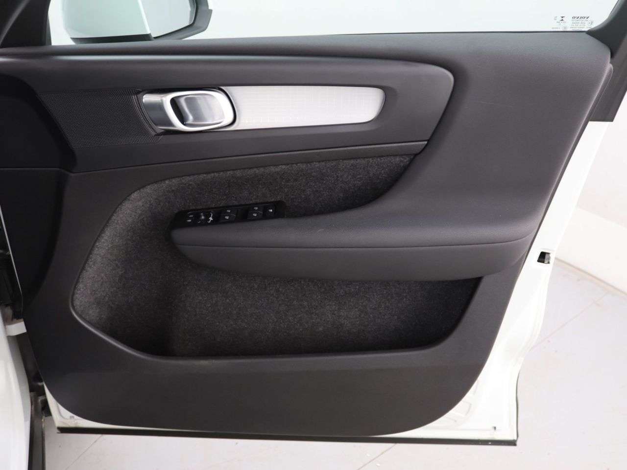 2022 VOLVO XC40 2022 VOLVO XC40