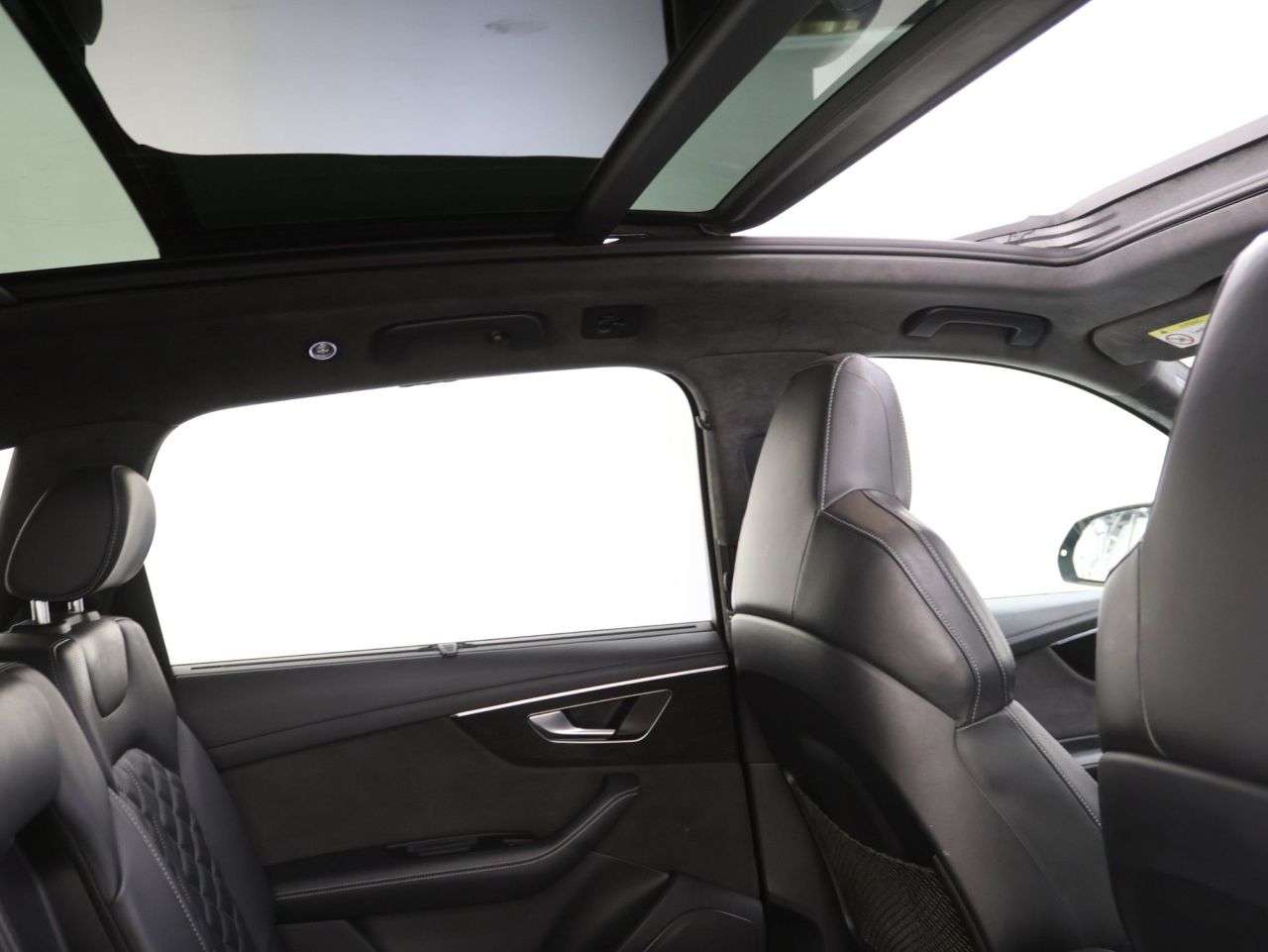 A 2020 AUDI Q7 TFSI QUATTRO S LINE VORSPRUNG A 2020 AUDI Q7 TFSI QUATTRO S LINE VORSPRUNG