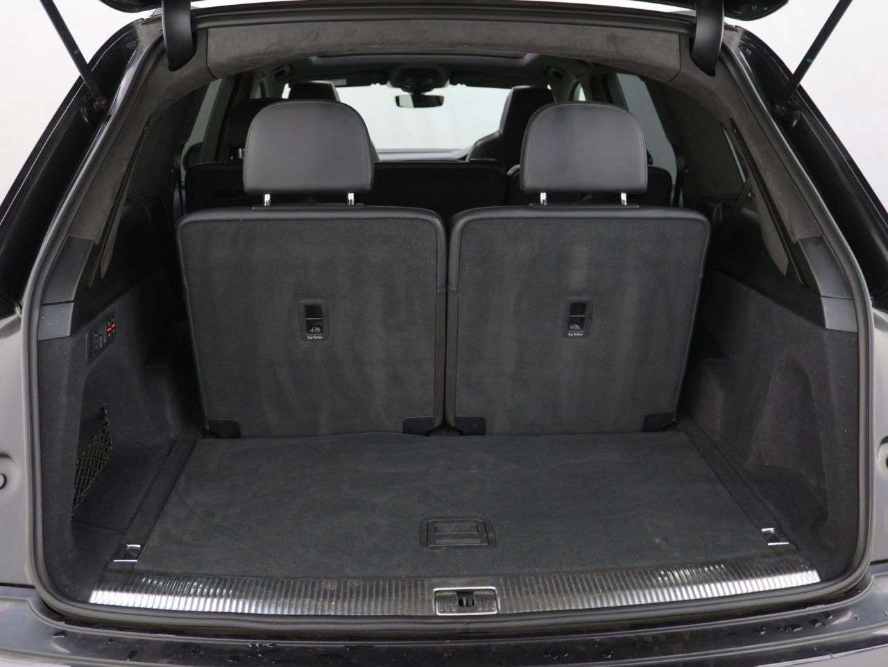 2020 AUDI Q7 2020 AUDI Q7