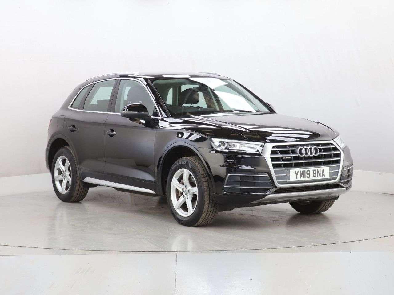 A 2019 AUDI Q5 2.0 TFSI 45 Sport SUV 5dr Petrol S Tronic quattro Euro 6 (s/s) (245 ps) A 2019 AUDI Q5 2.0 TFSI 45 Sport SUV 5dr Petrol S Tronic quattro Euro 6 (s/s) (245 ps)