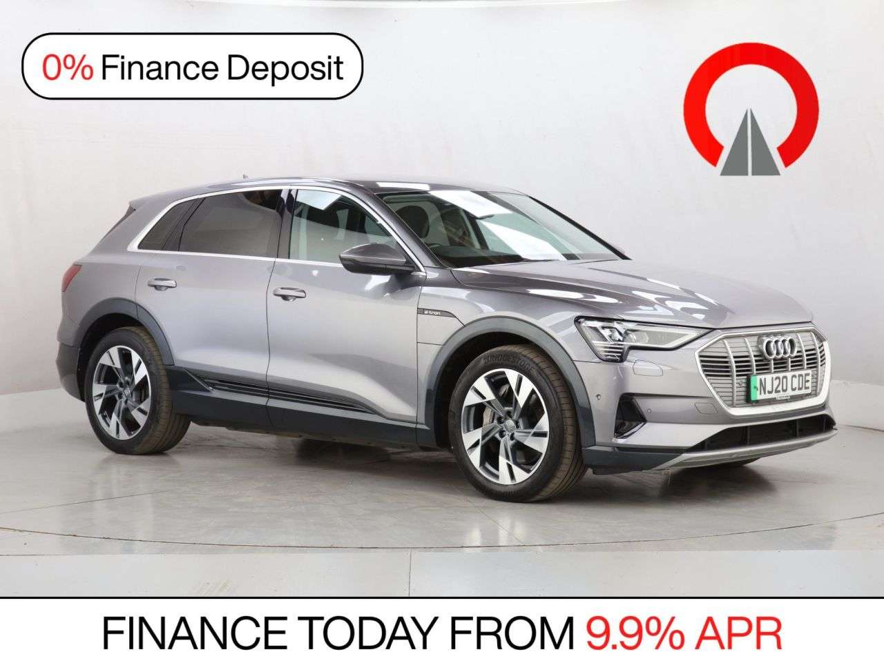 A 2020 AUDI E-TRON 55 SUV 5dr Electric Auto quattro 95kWh (408 ps) A 2020 AUDI E-TRON 55 SUV 5dr Electric Auto quattro 95kWh (408 ps)