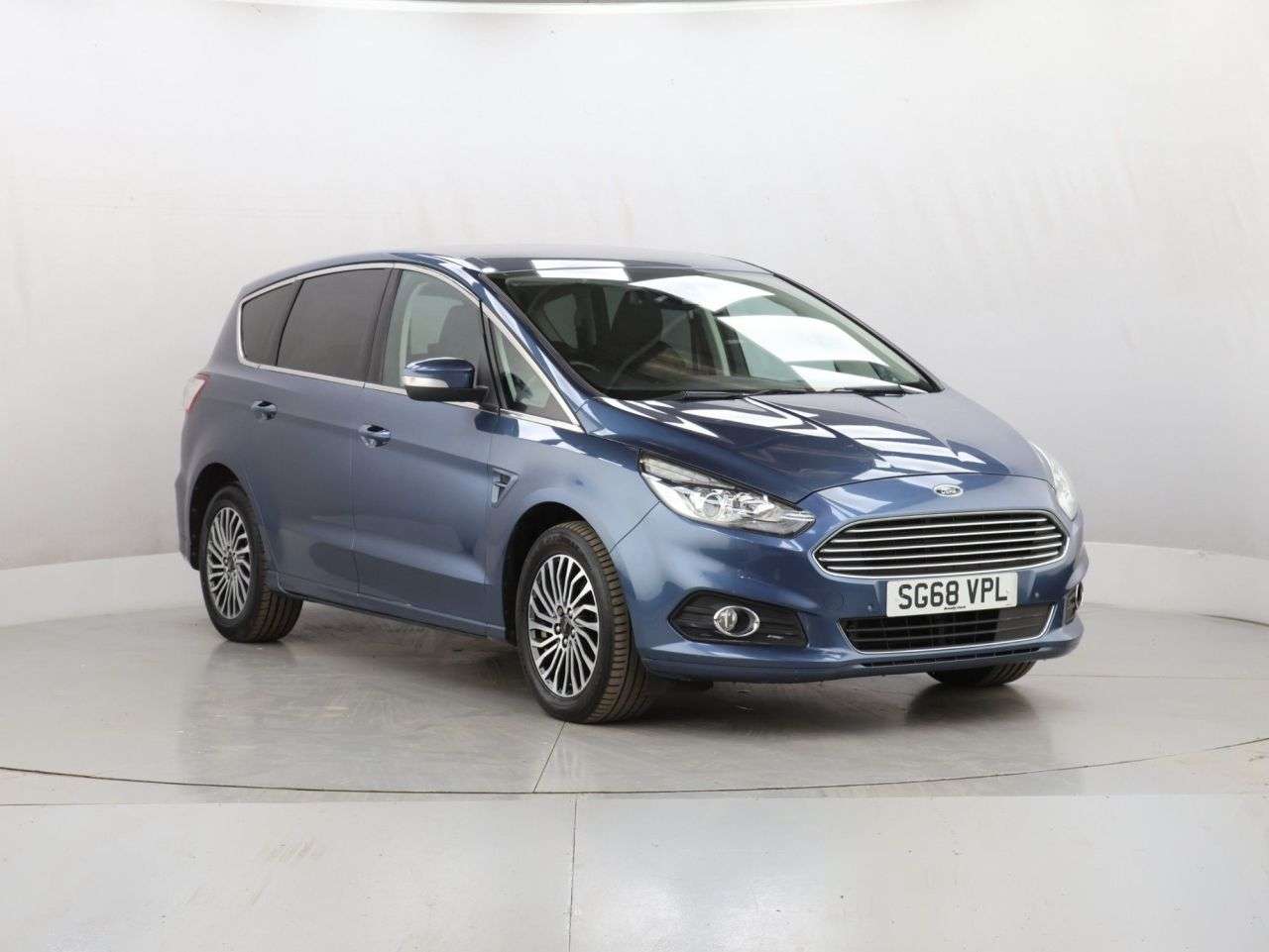 A 2018 FORD S-MAX 2.0 EcoBlue Titanium MPV 5dr Diesel Manual Euro 6 (s/s) (150 ps) A 2018 FORD S-MAX 2.0 EcoBlue Titanium MPV 5dr Diesel Manual Euro 6 (s/s) (150 ps)