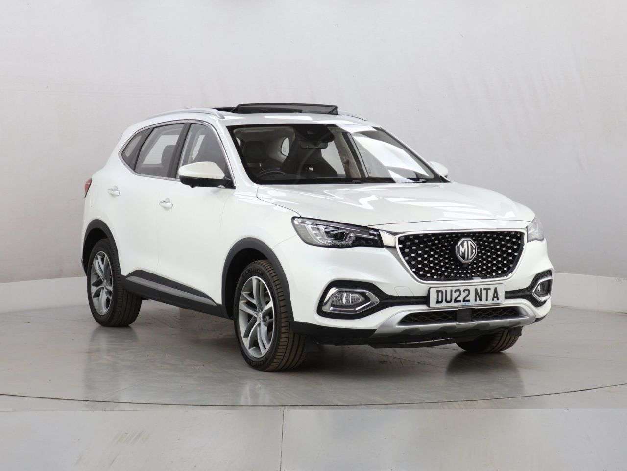 A 2022 MG MG HS 1.5 T-GDI 16.6kWh Exclusive SUV 5dr Petrol Plug-in Hybrid Auto Euro 6 (s/s) A 2022 MG MG HS 1.5 T-GDI 16.6kWh Exclusive SUV 5dr Petrol Plug-in Hybrid Auto Euro 6 (s/s)