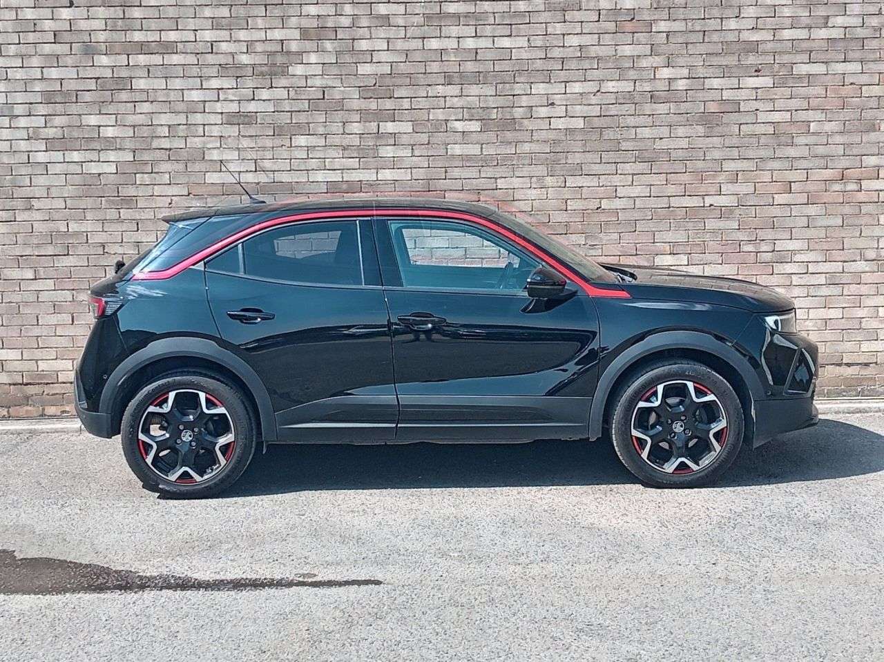A 2022 VAUXHALL MOKKA 1.2 Turbo SRi Premium SUV 5dr Petrol Manual Euro 6 (s/s) (130 ps) A 2022 VAUXHALL MOKKA 1.2 Turbo SRi Premium SUV 5dr Petrol Manual Euro 6 (s/s) (130 ps)