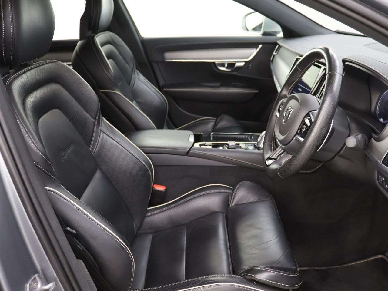 2017 VOLVO S90 2017 VOLVO S90