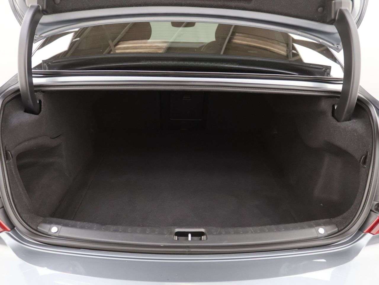 2017 VOLVO S90 2017 VOLVO S90