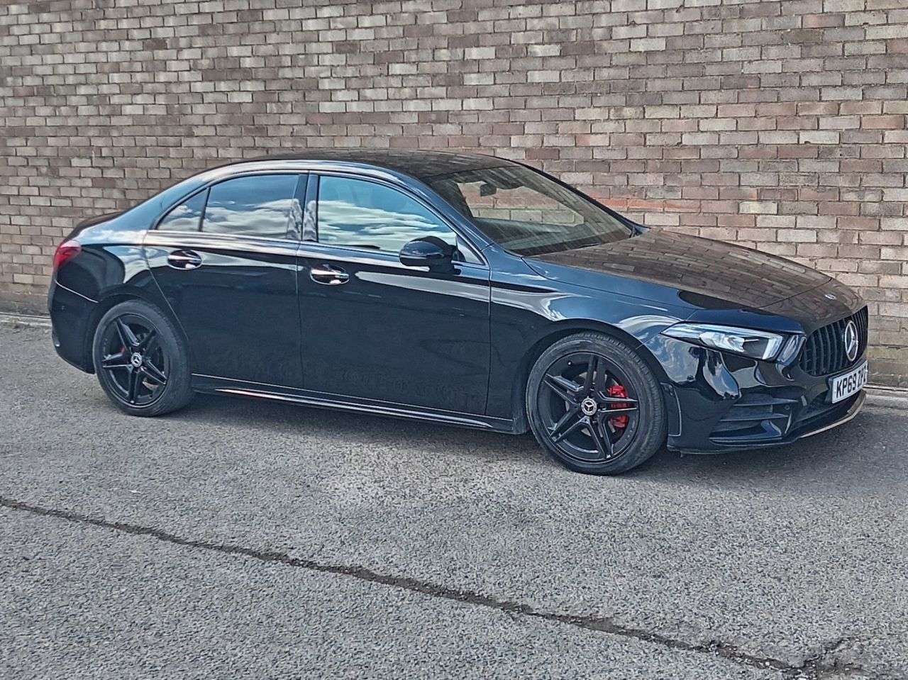 A 2019 MERCEDES-BENZ A CLASS 1.5 A180d AMG Line (Premium) Saloon 4dr Diesel 7G-DCT Euro 6 (s/s) (116 ps) A 2019 MERCEDES-BENZ A CLASS 1.5 A180d AMG Line (Premium) Saloon 4dr Diesel 7G-DCT Euro 6 (s/s) (116 ps)